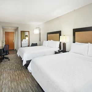 Standard Room Two Queen Beds